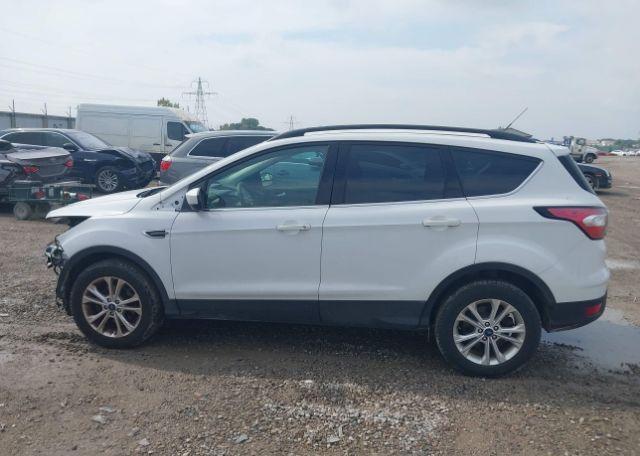 2018 FORD ESCAPE SE
