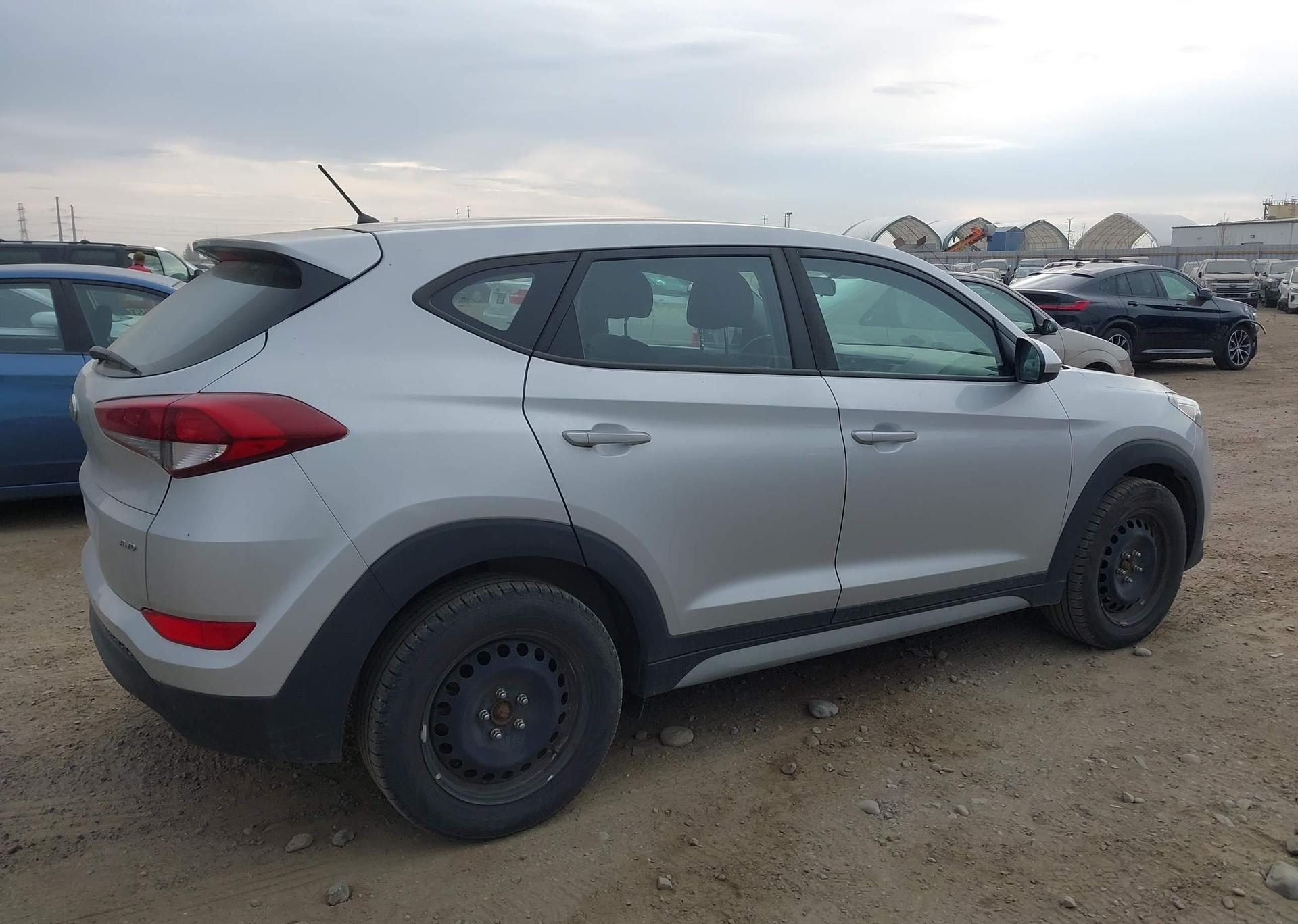 2018 HYUNDAI TUCSON BASE 2.0L