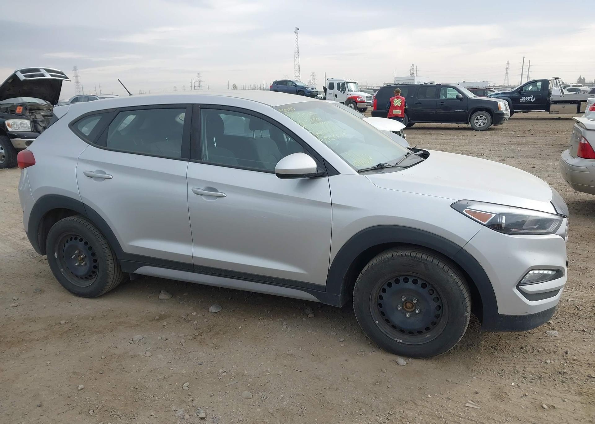 2018 HYUNDAI TUCSON BASE 2.0L