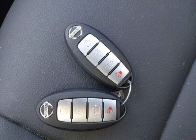 2019 NISSAN KICKS S