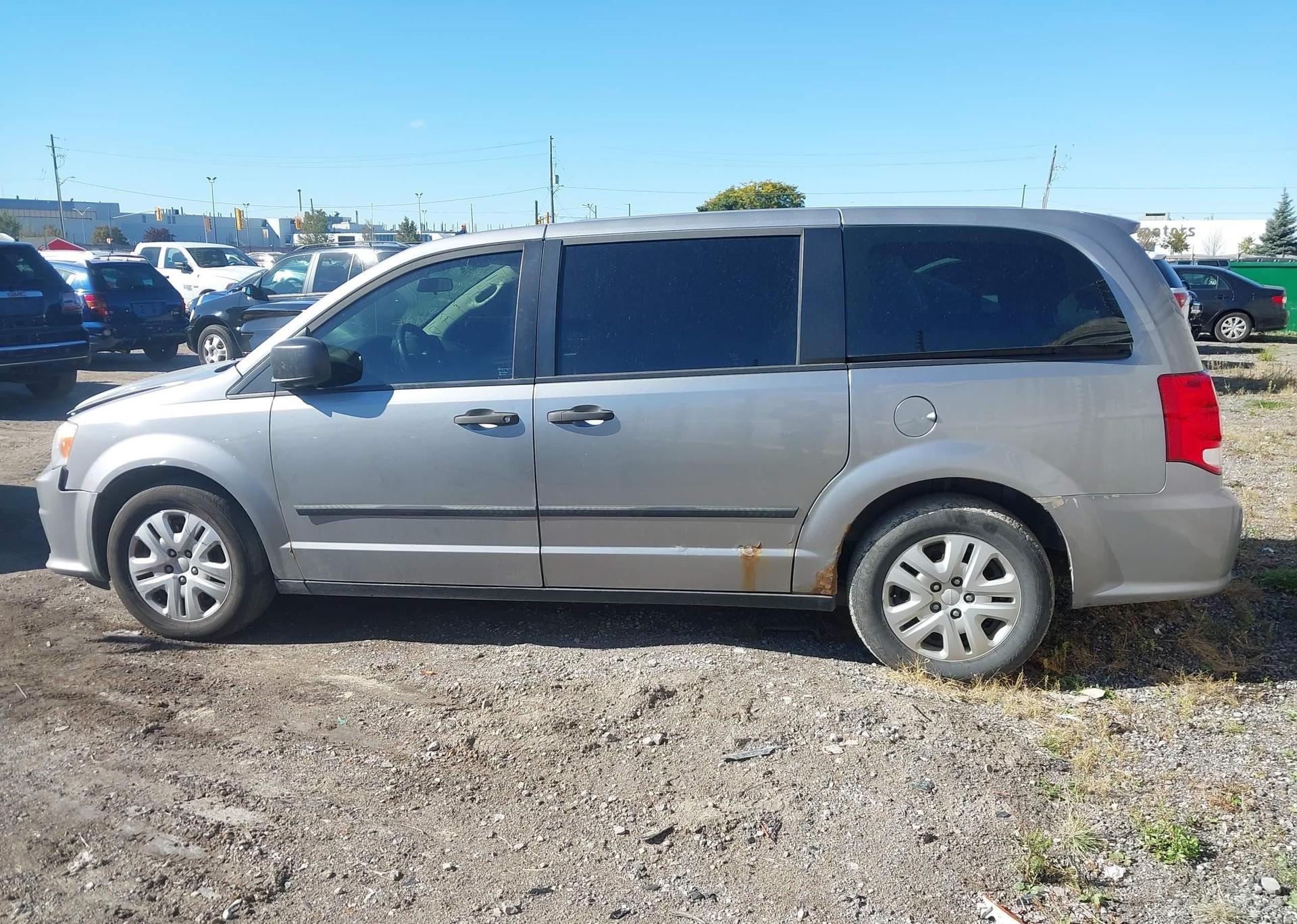 2014 DODGE GRAND CARAVAN SE