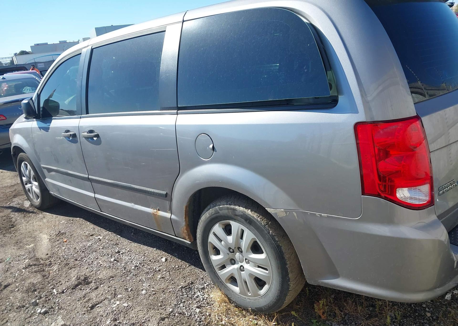 2014 DODGE GRAND CARAVAN SE