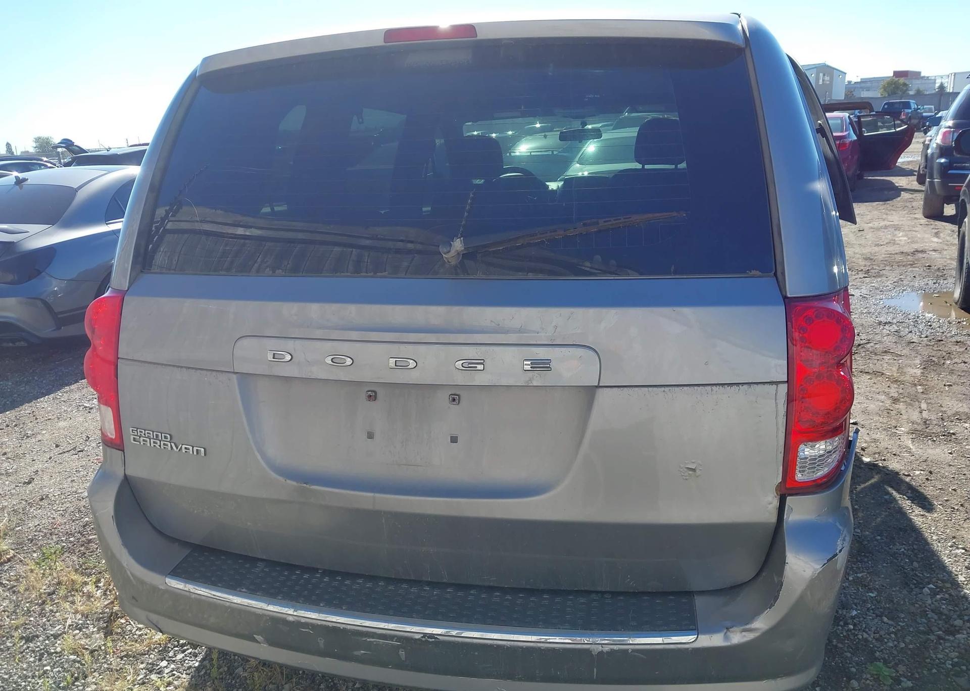 2014 DODGE GRAND CARAVAN SE