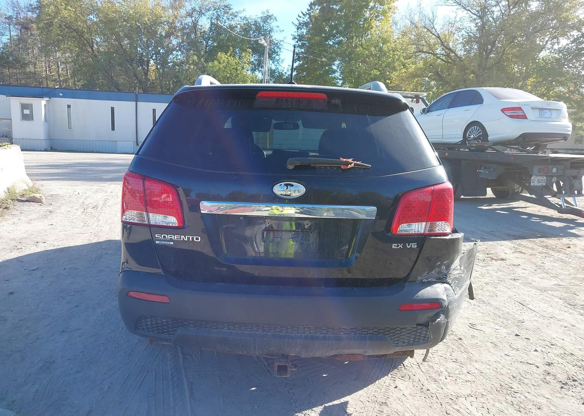 2011 KIA SORENTO