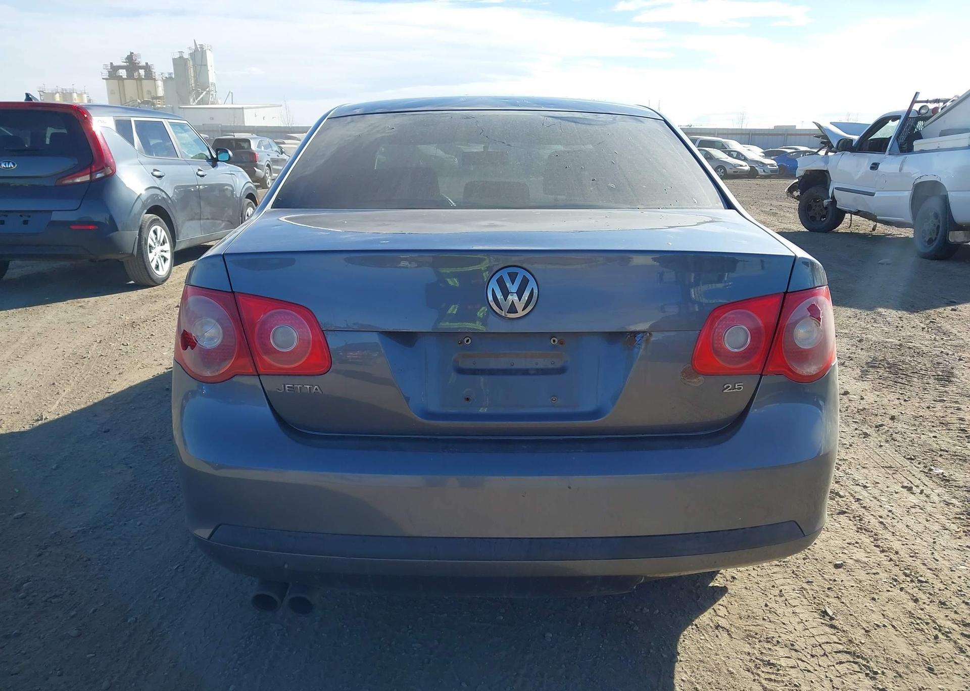 2006 VOLKSWAGEN JETTA 2.5 OPTION PACKAGE 1