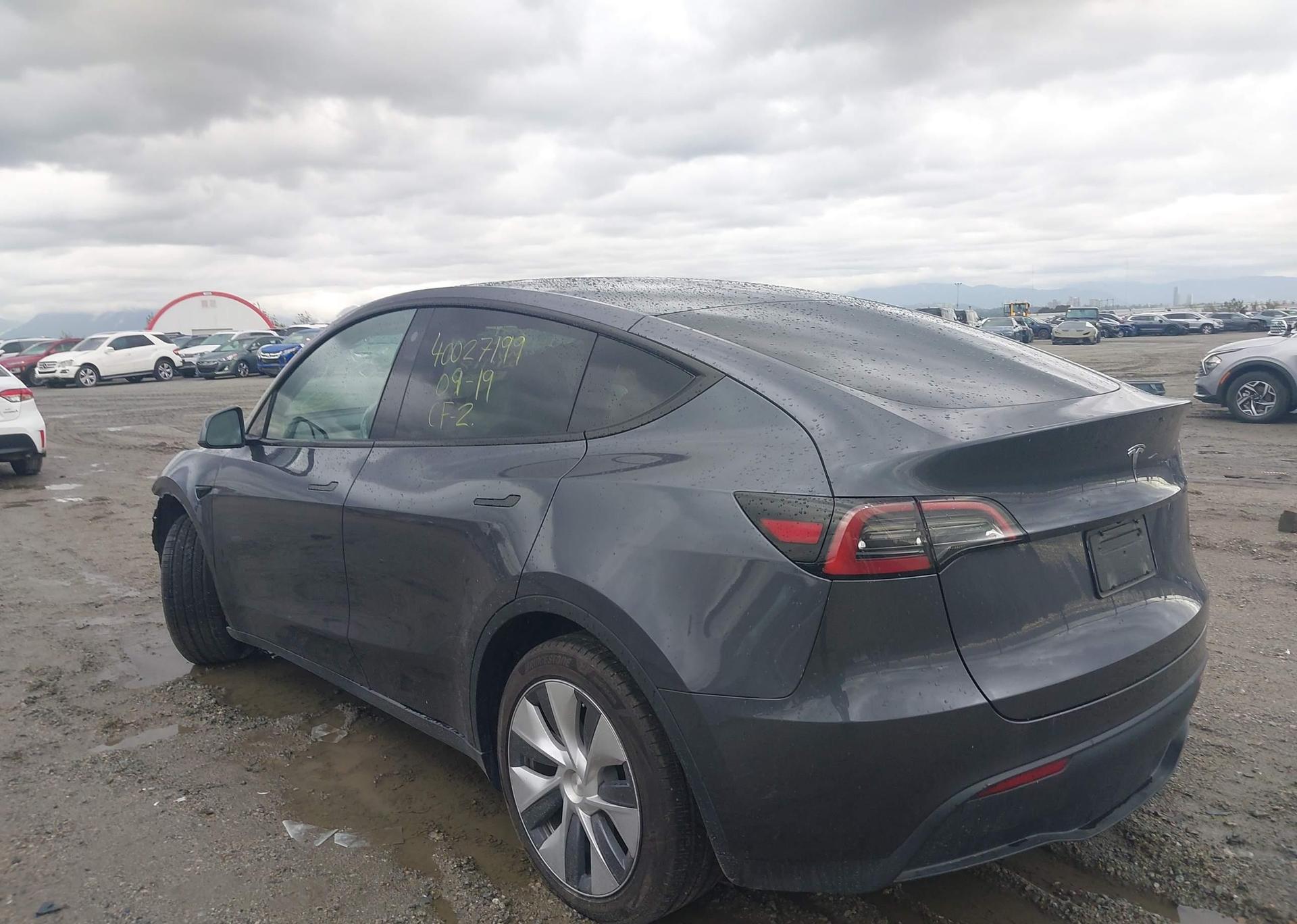 2023 TESLA MODEL Y