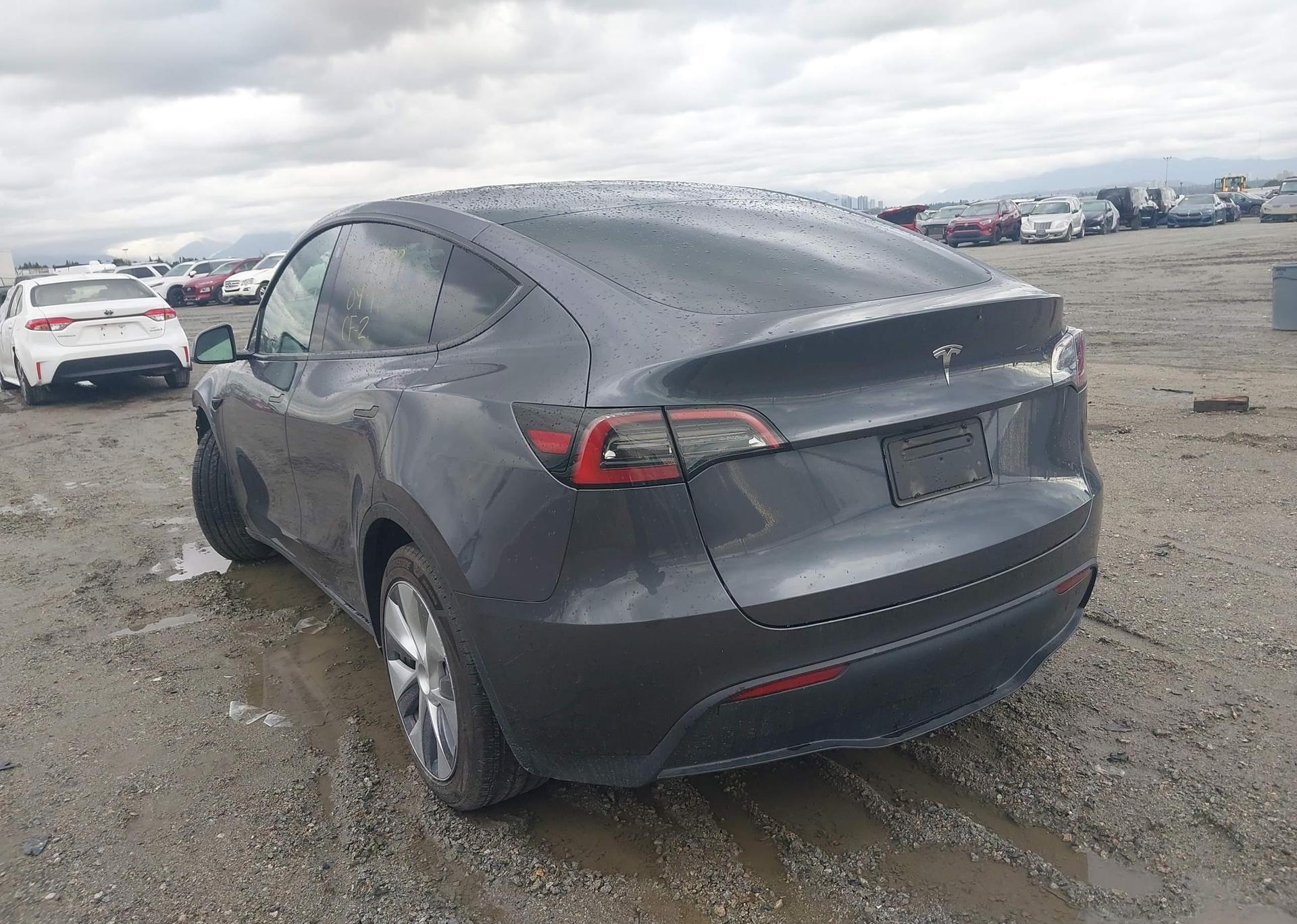 2023 TESLA MODEL Y
