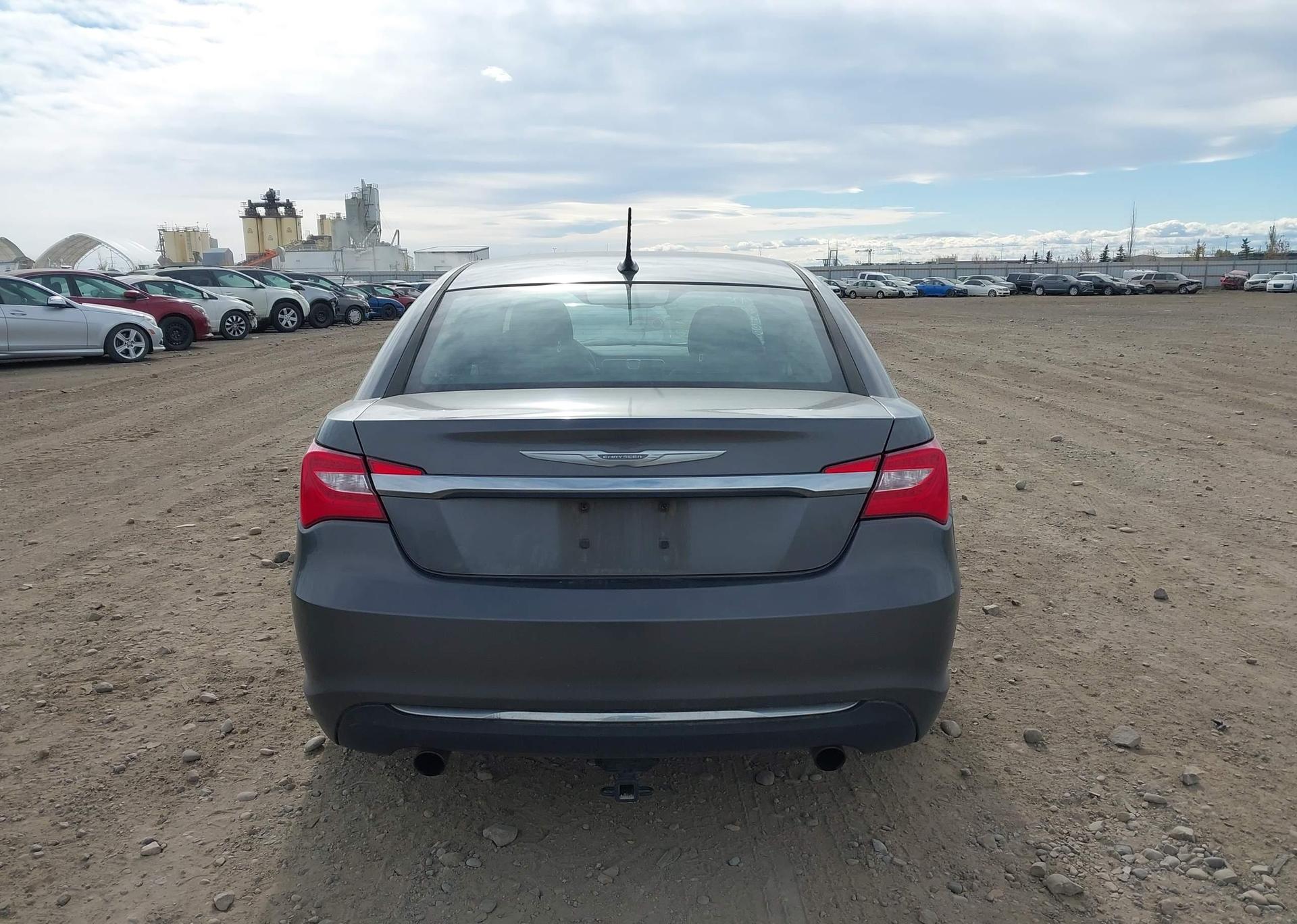 2014 CHRYSLER 200 LIMITED
