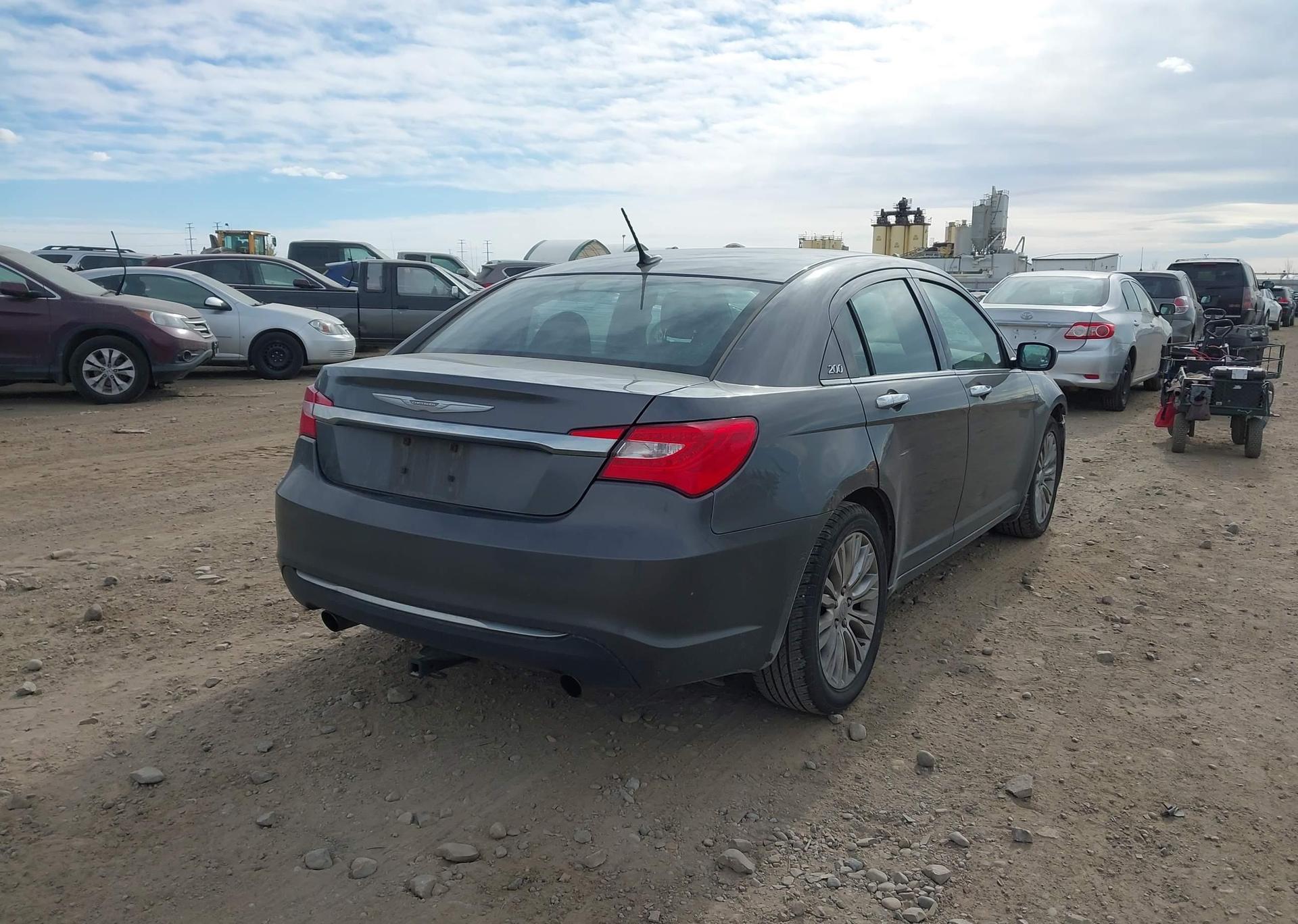 2014 CHRYSLER 200 LIMITED
