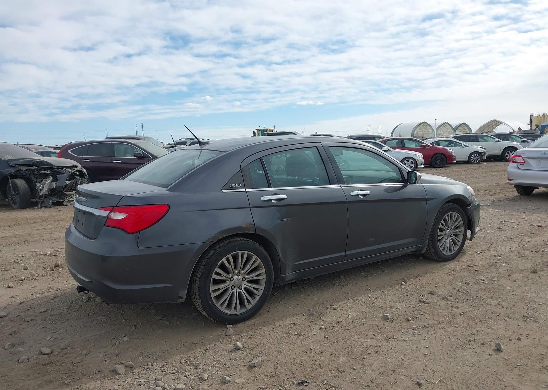 2014 CHRYSLER 200 LIMITED