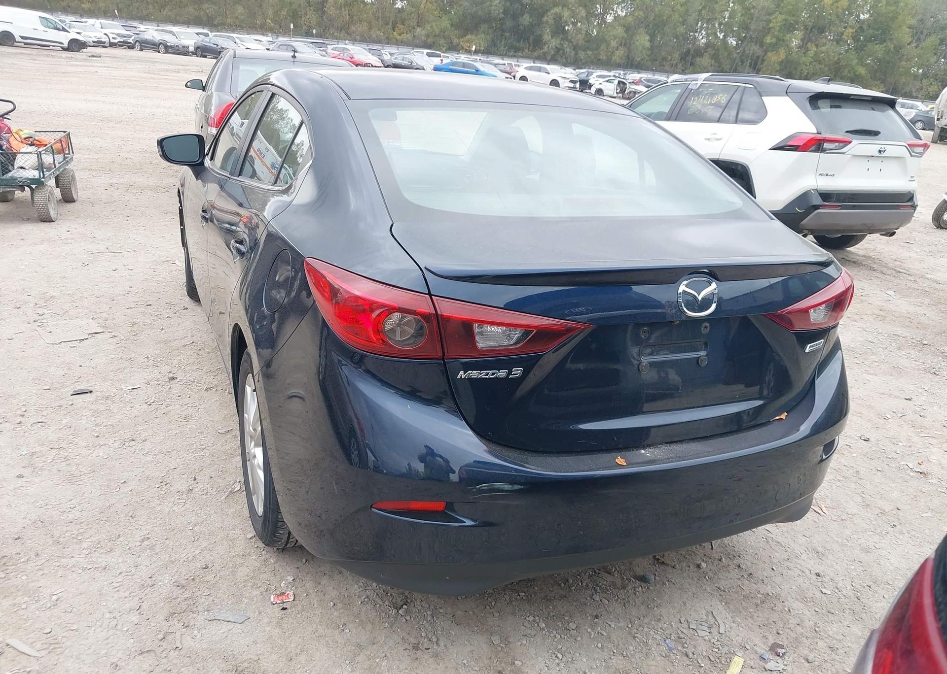2015 MAZDA MAZDA3 GS