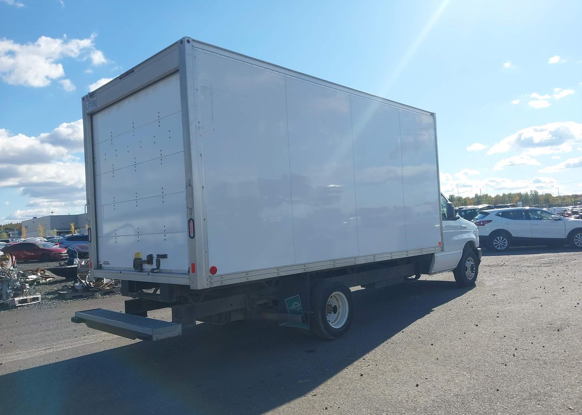 2023 FORD ECONOLINE E450 SUPER DUTY CUTAWAY VAN
