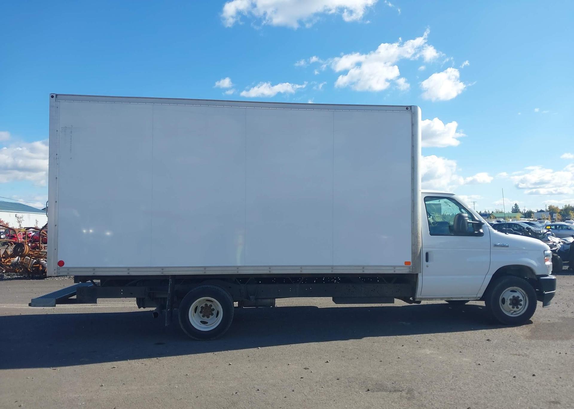 2023 FORD ECONOLINE E450 SUPER DUTY CUTAWAY VAN