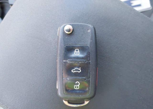 2011 VOLKSWAGEN GOLF 2.0 TDI COMFORTLINE