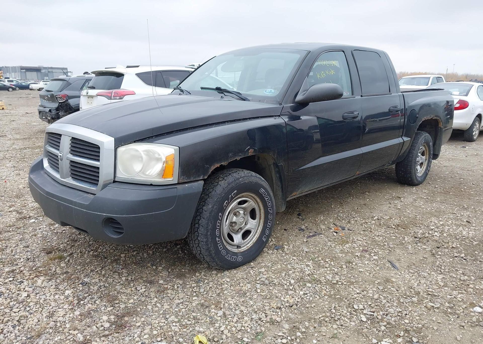 2006 DODGE DAKOTA QUAD