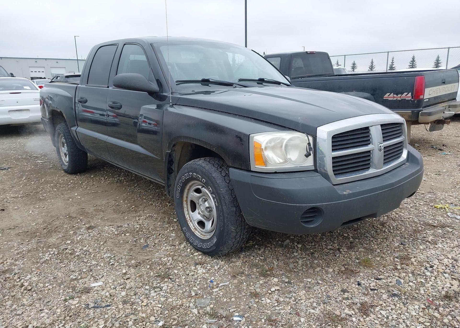 2006 DODGE DAKOTA QUAD