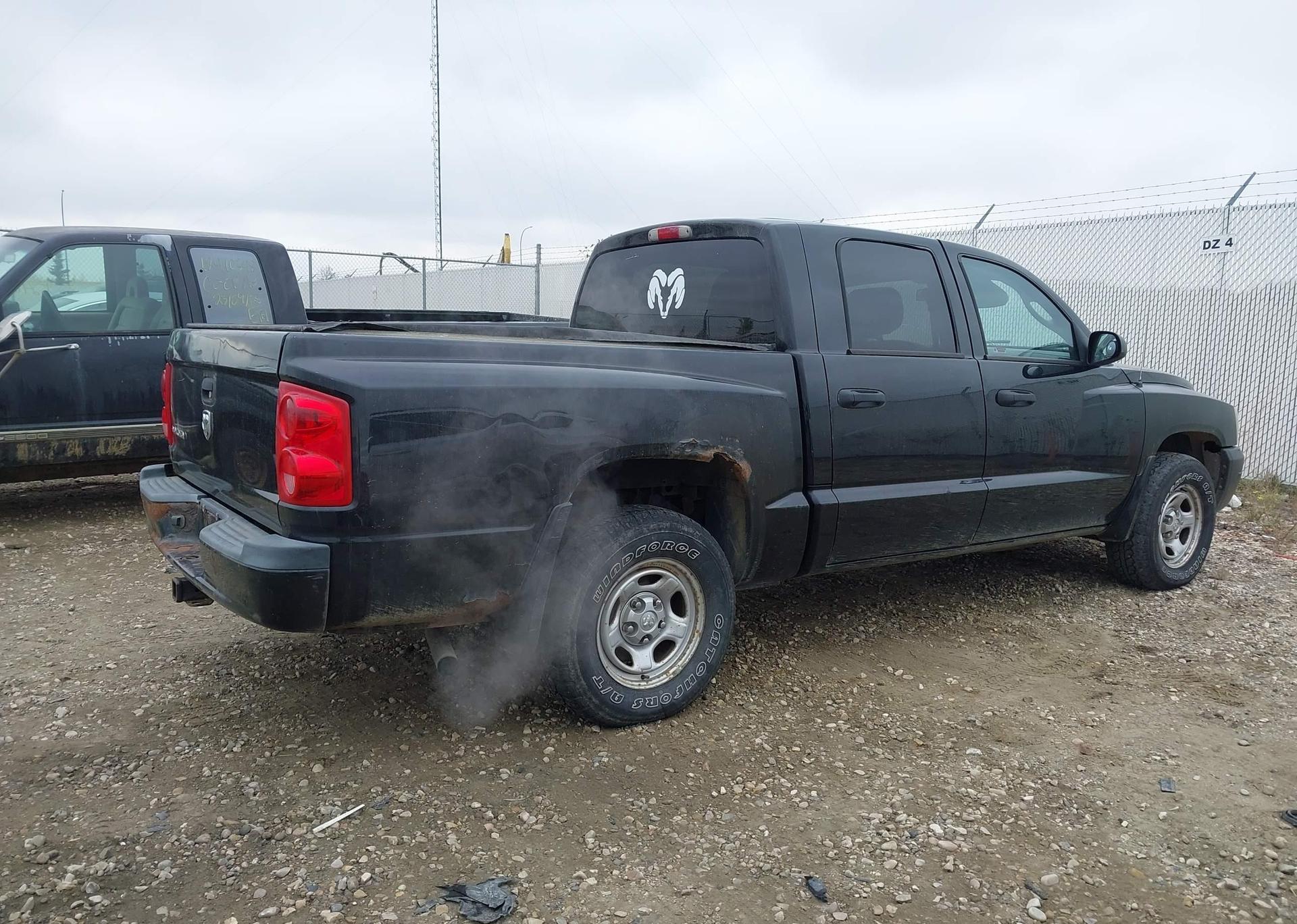 2006 DODGE DAKOTA QUAD