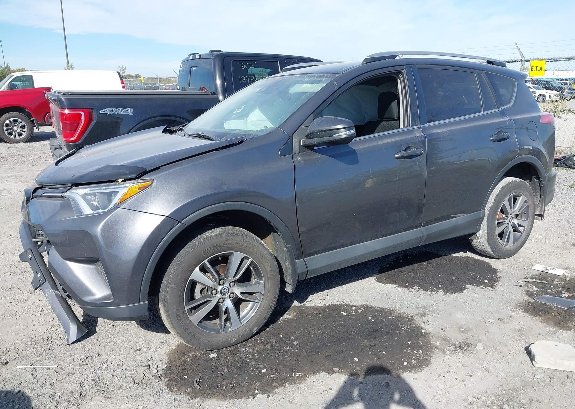 2018 TOYOTA RAV4 LE