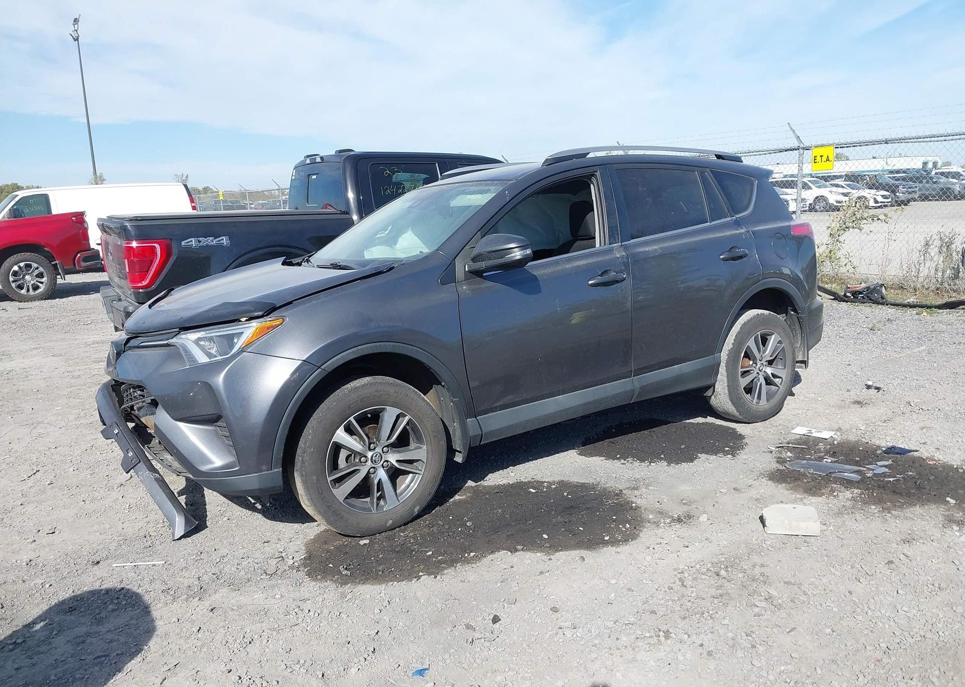 2018 TOYOTA RAV4 LE
