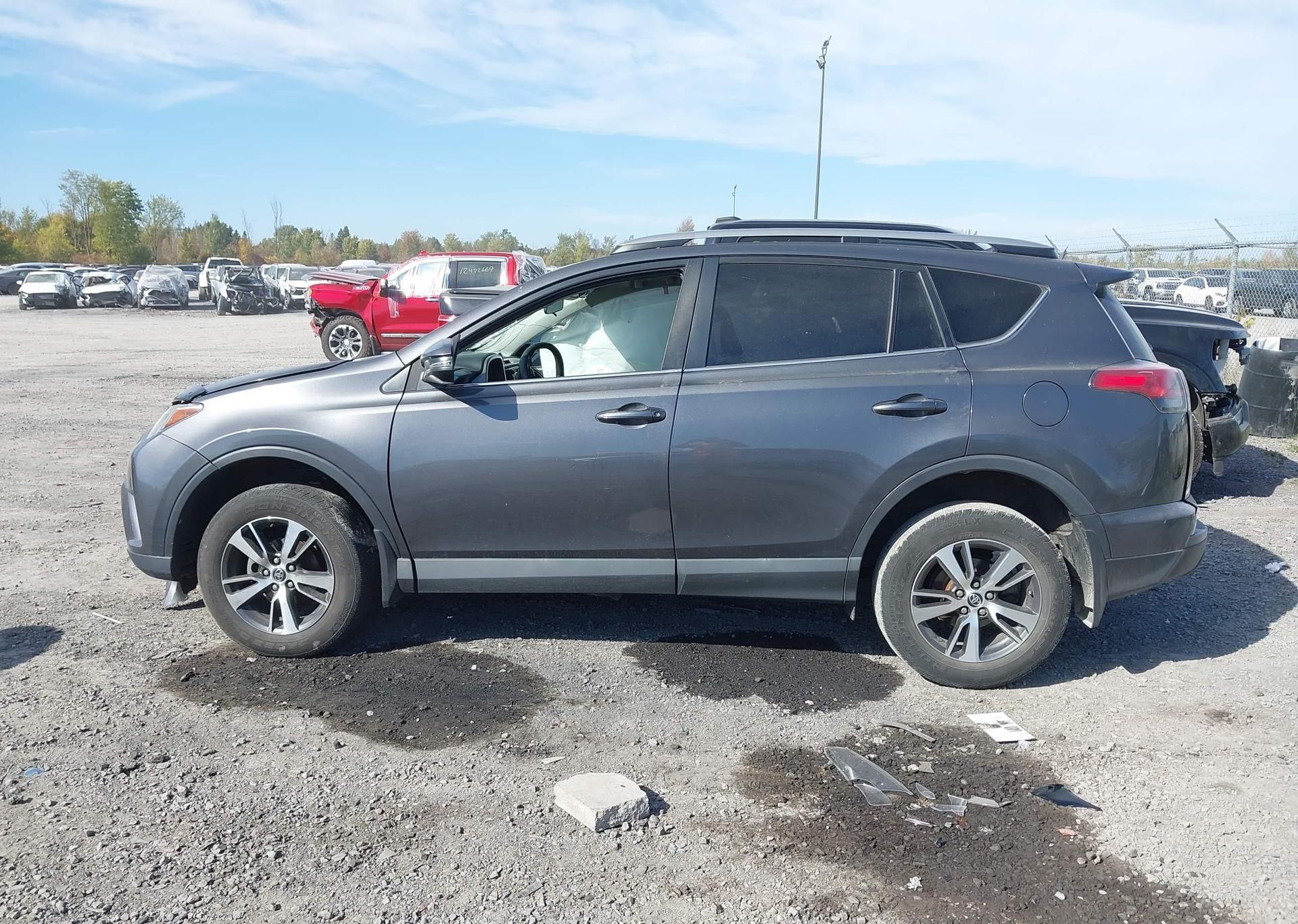 2018 TOYOTA RAV4 LE