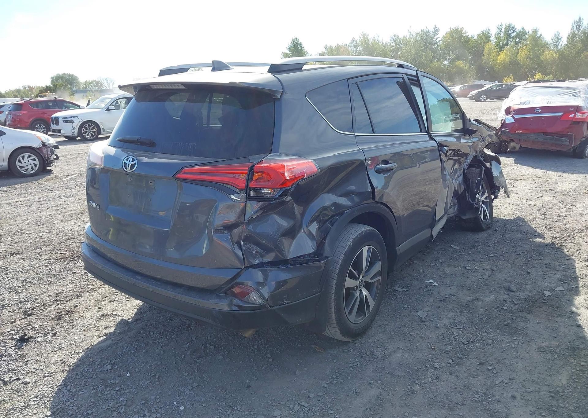 2018 TOYOTA RAV4 LE