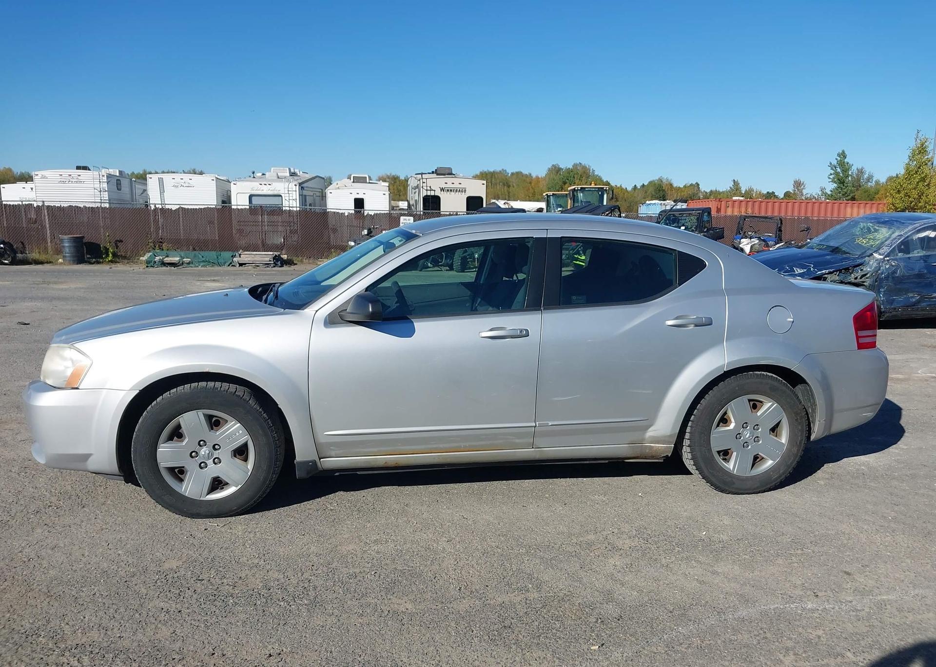 2010 DODGE AVENGER SE