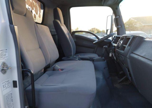 2017 ISUZU NRR