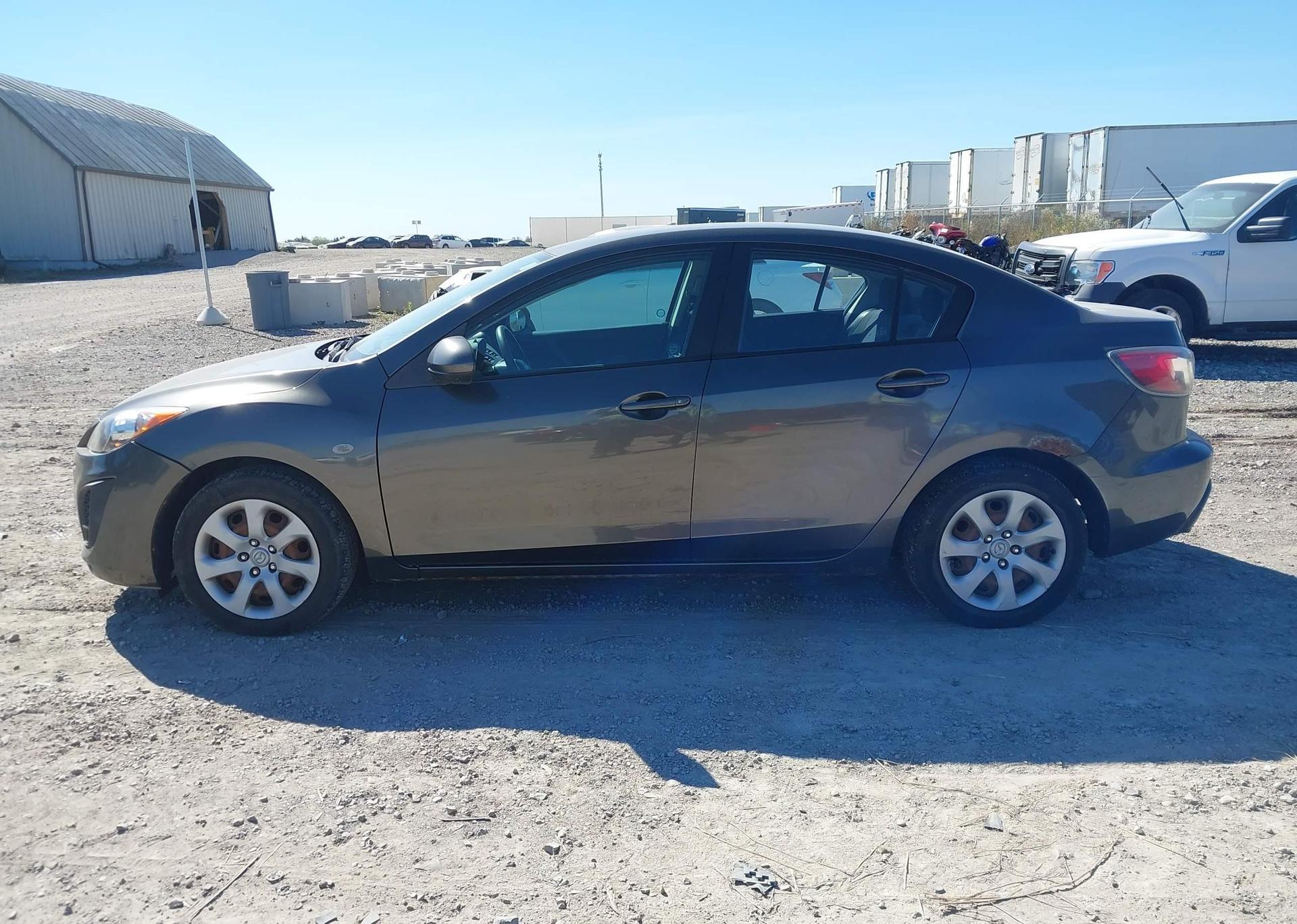 2010 MAZDA MAZDA3