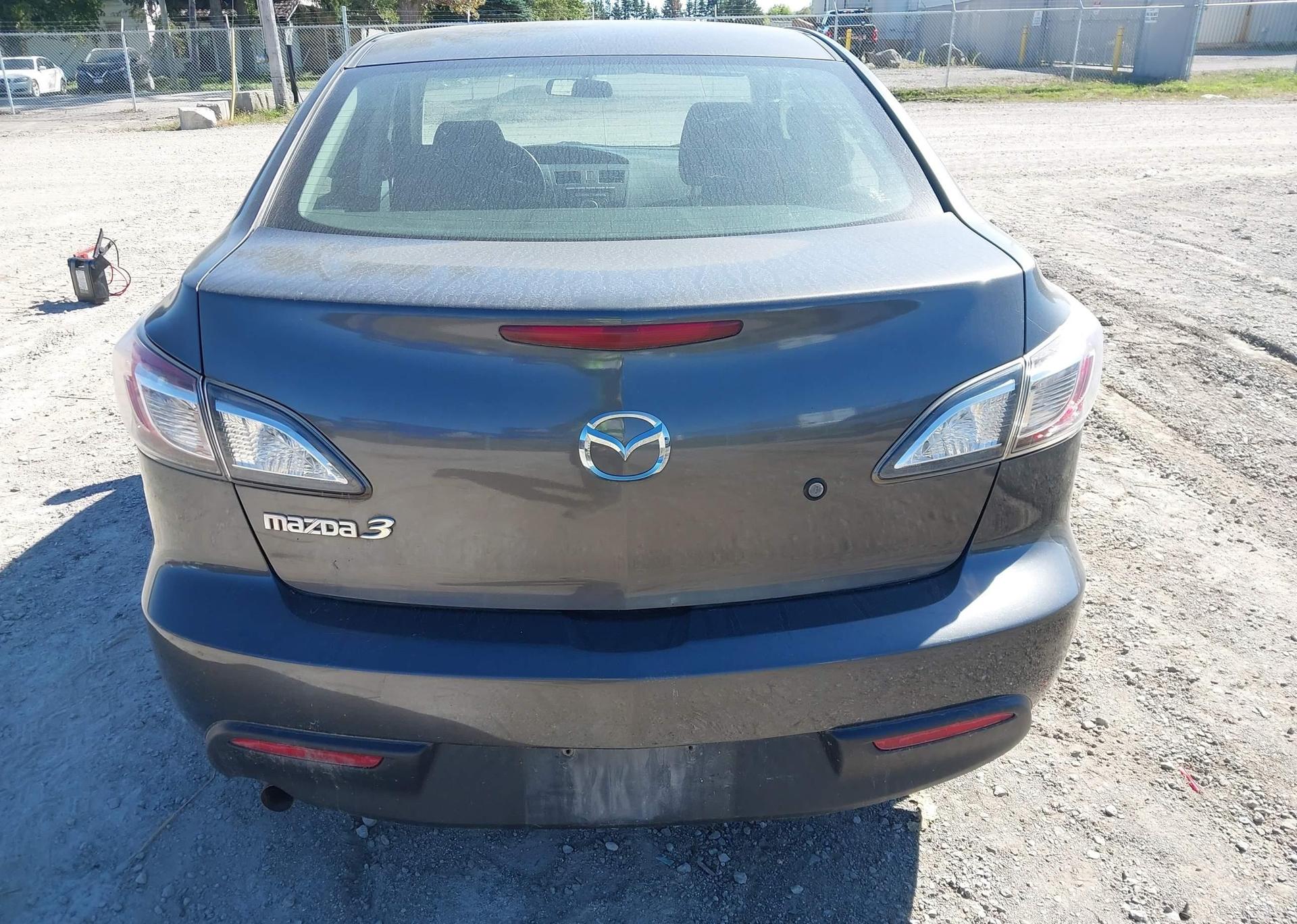 2010 MAZDA MAZDA3