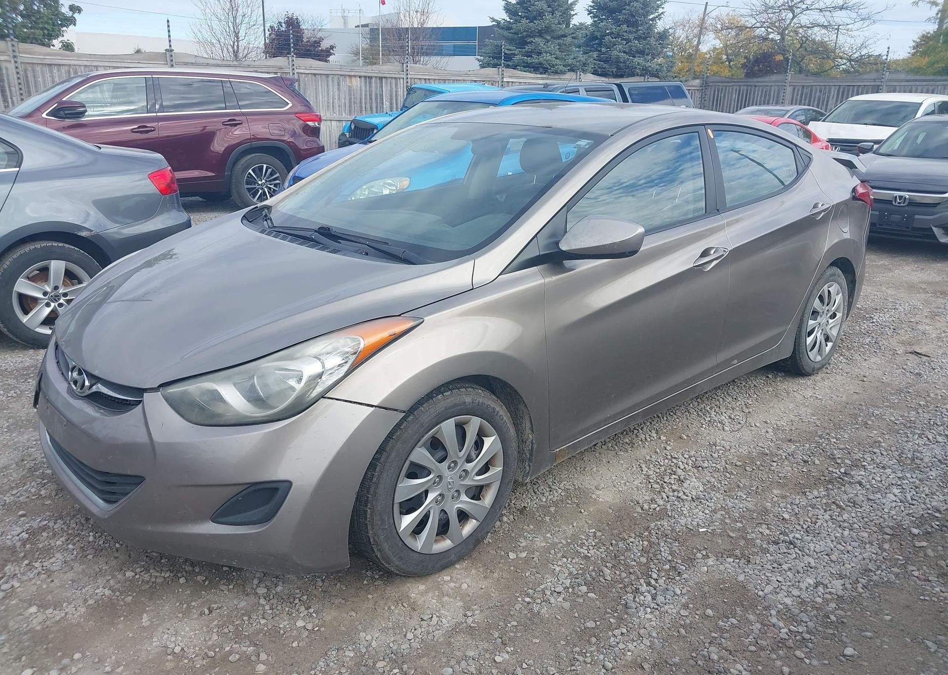 2012 HYUNDAI ELANTRA GL