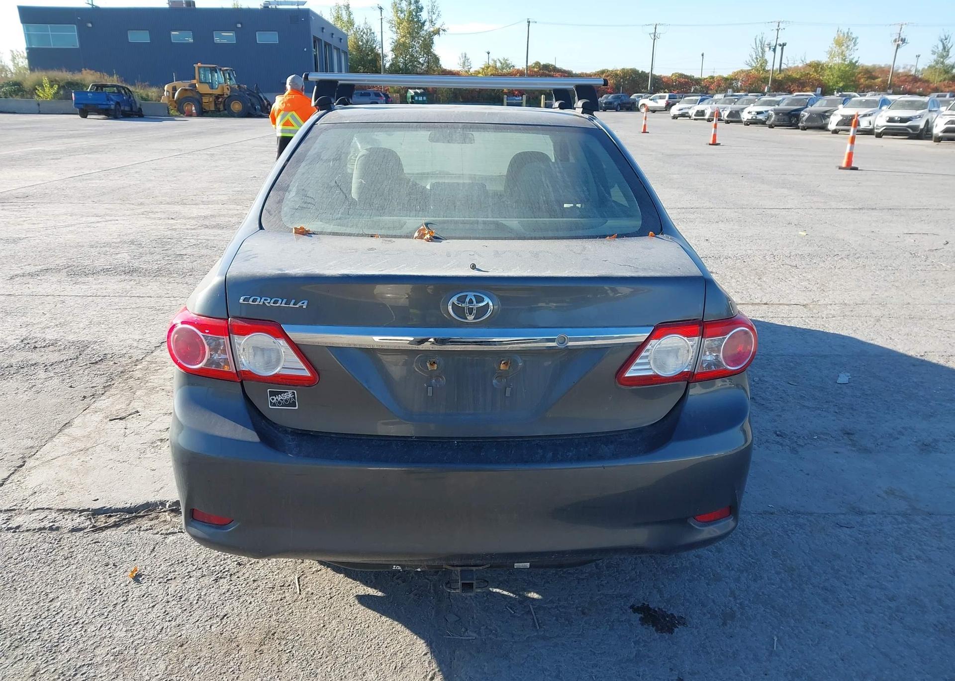 2011 TOYOTA COROLLA