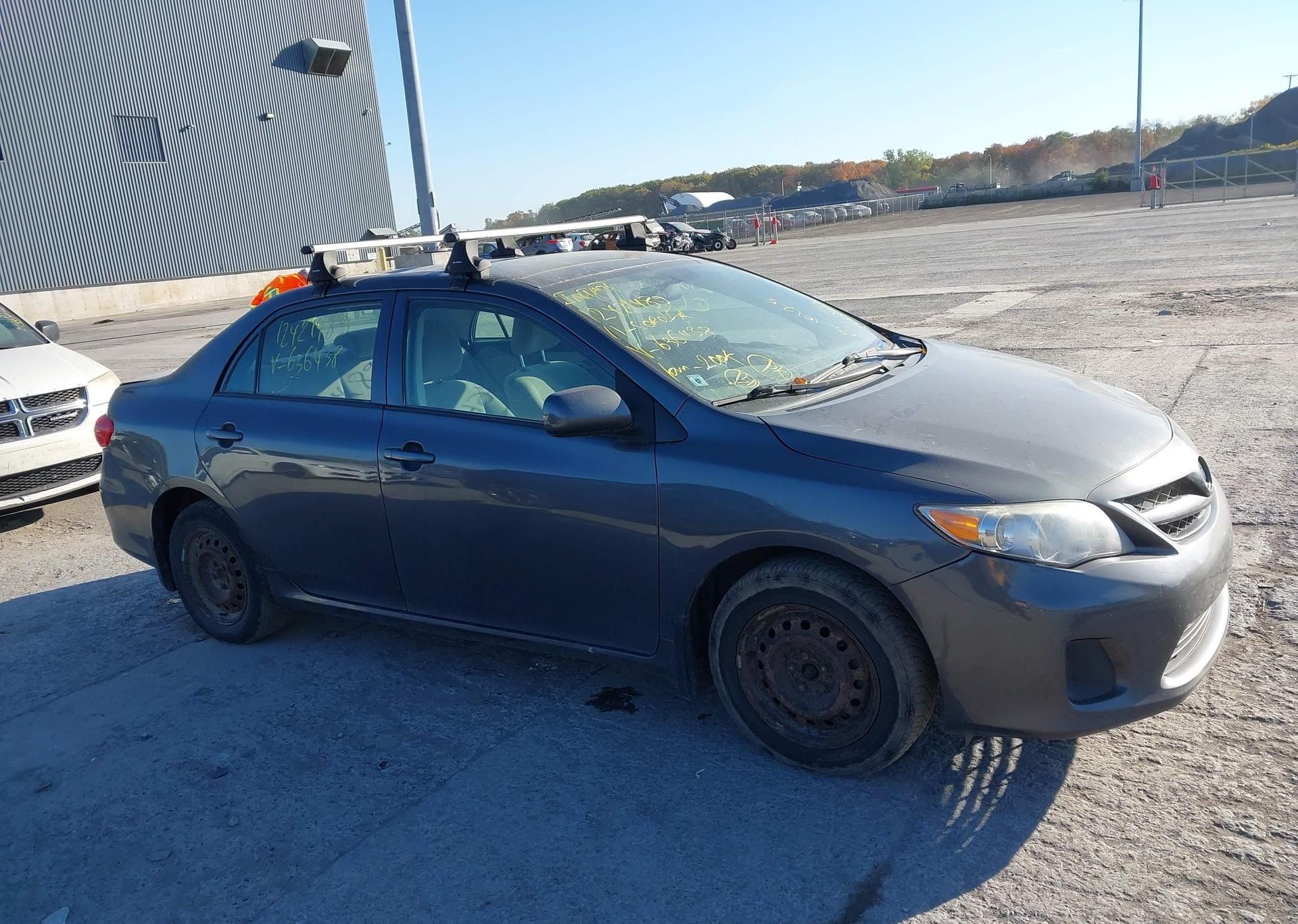 2011 TOYOTA COROLLA