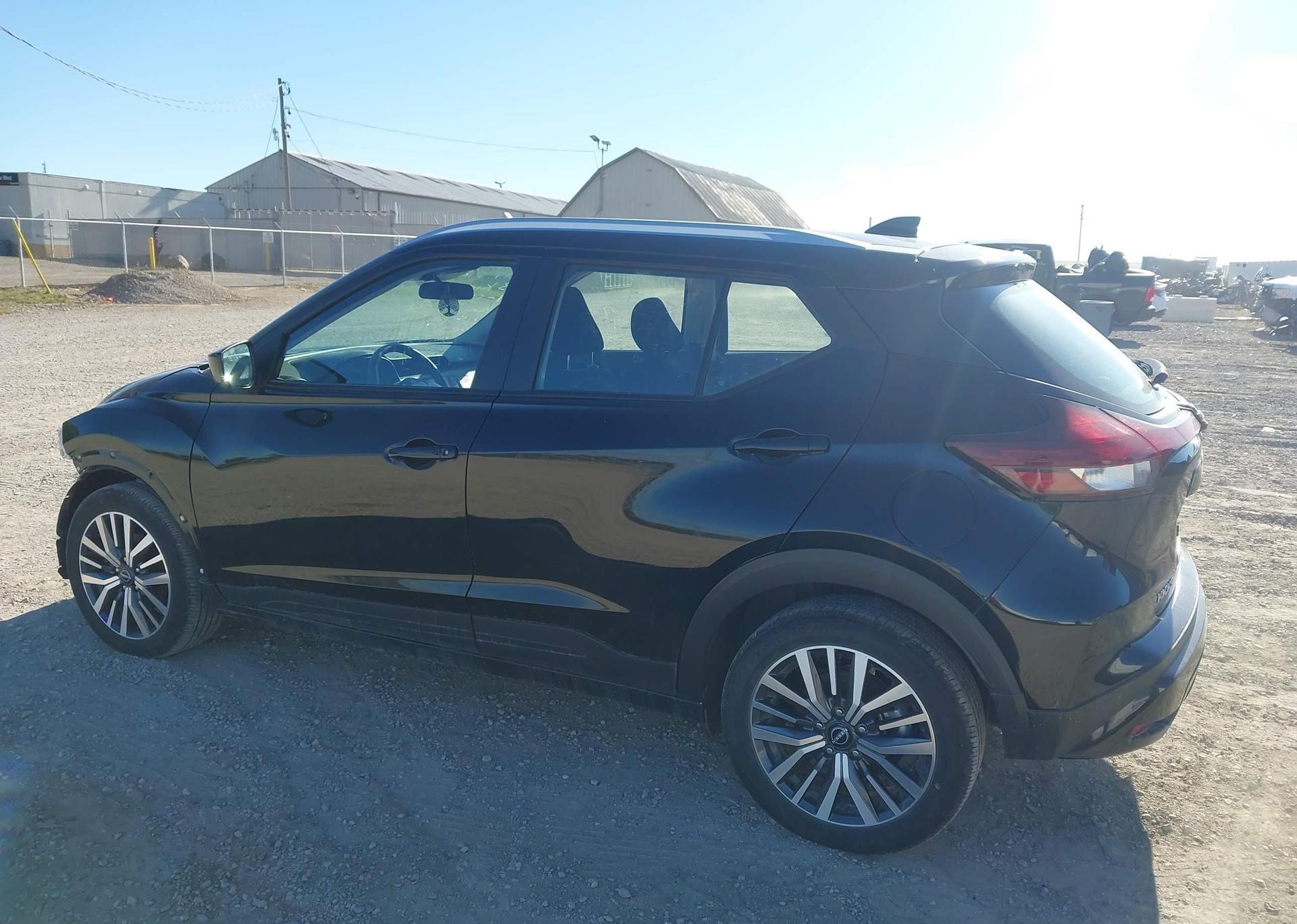 2023 NISSAN KICKS SV