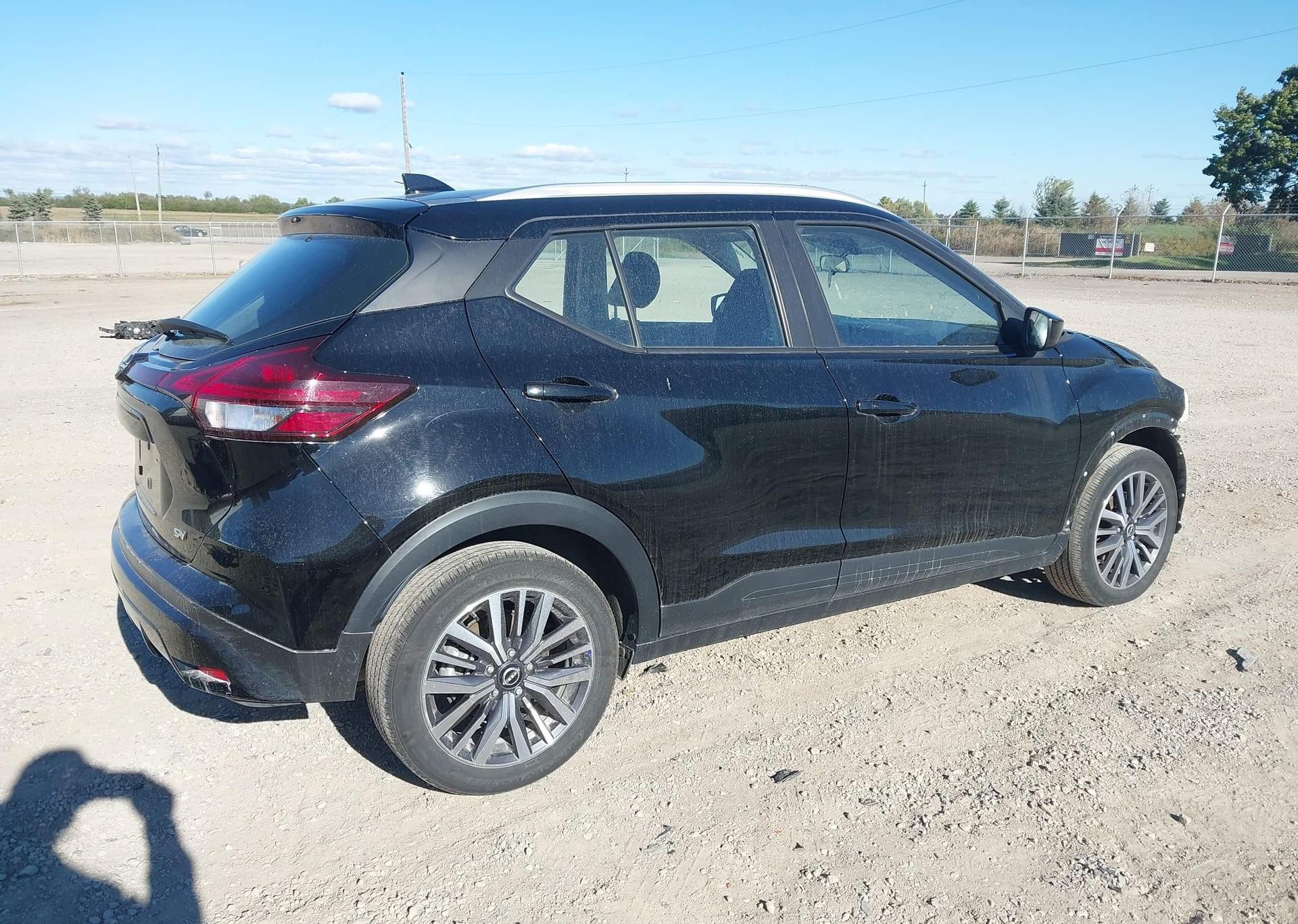 2023 NISSAN KICKS SV