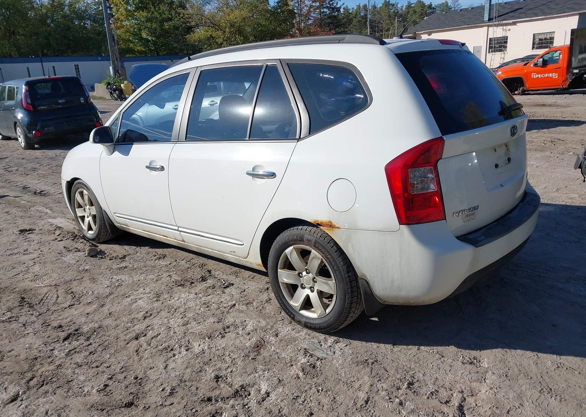 2008 KIA RONDO LX