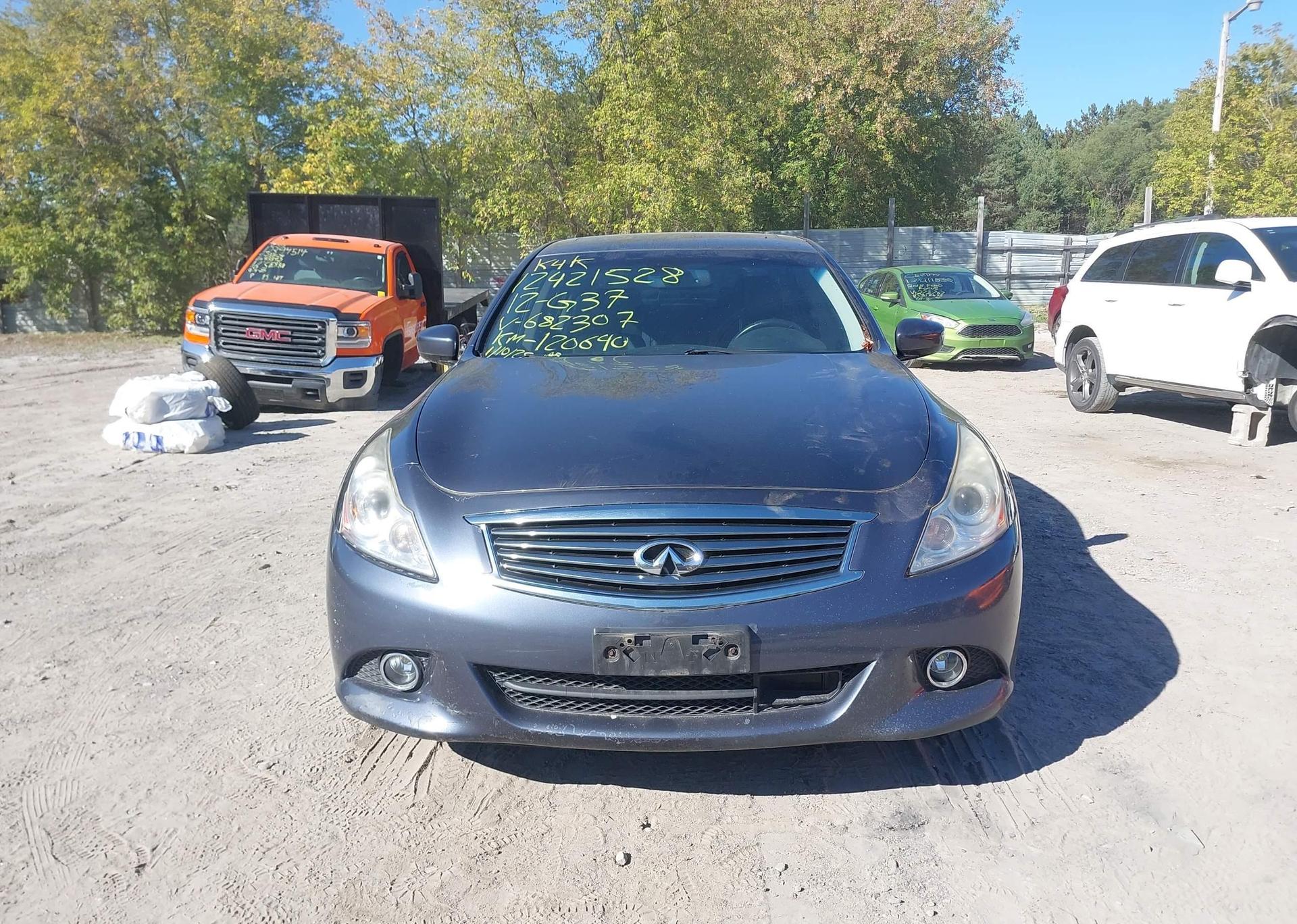 2012 INFINITI G37