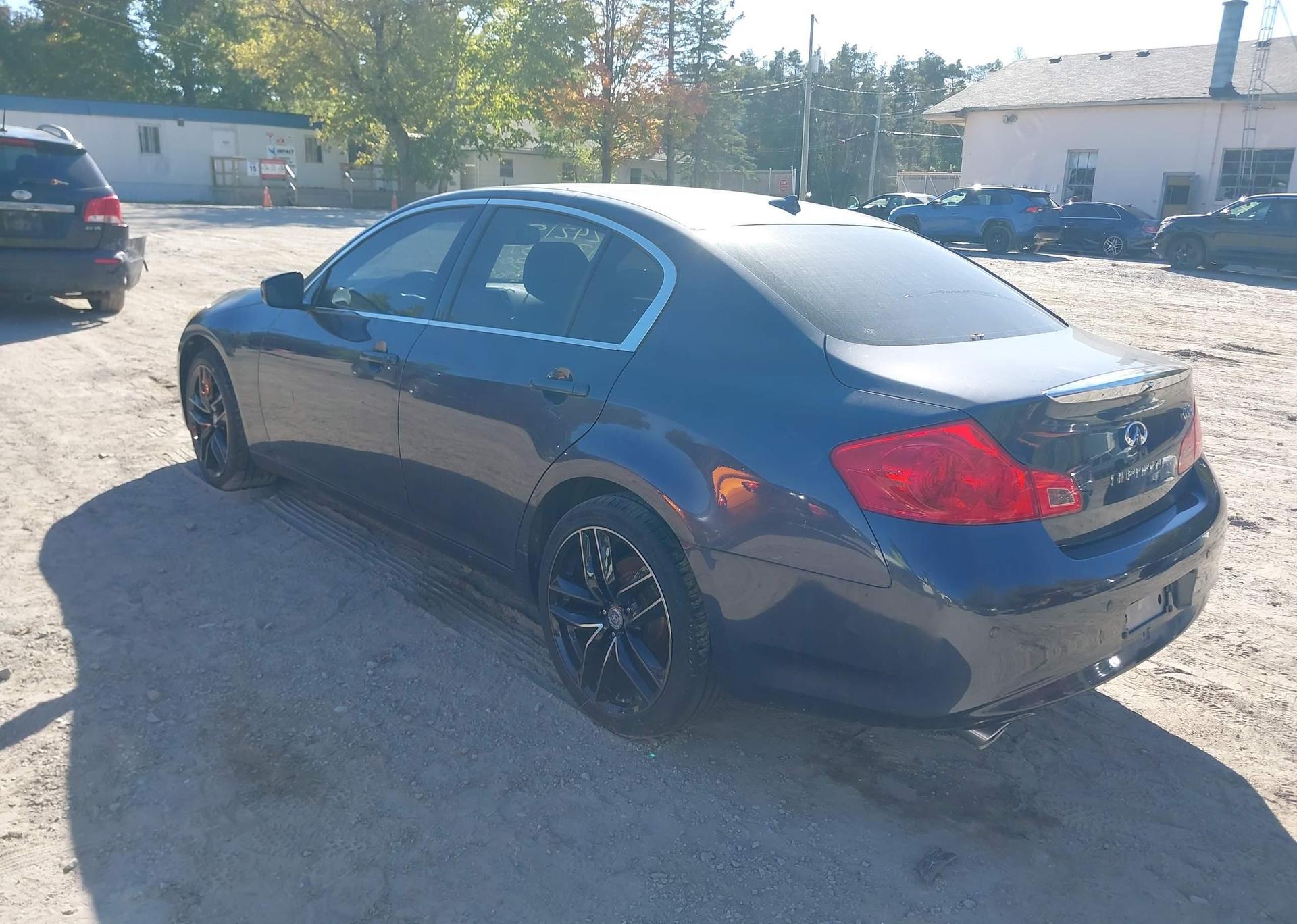 2012 INFINITI G37