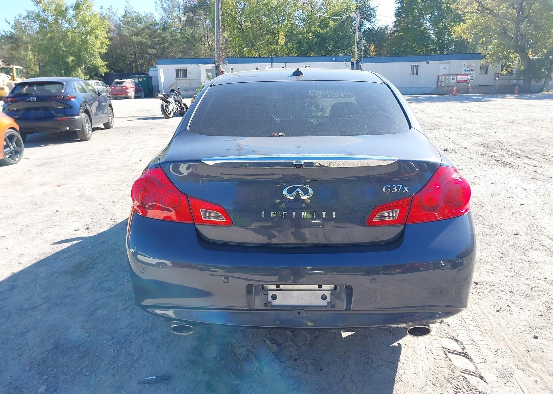 2012 INFINITI G37