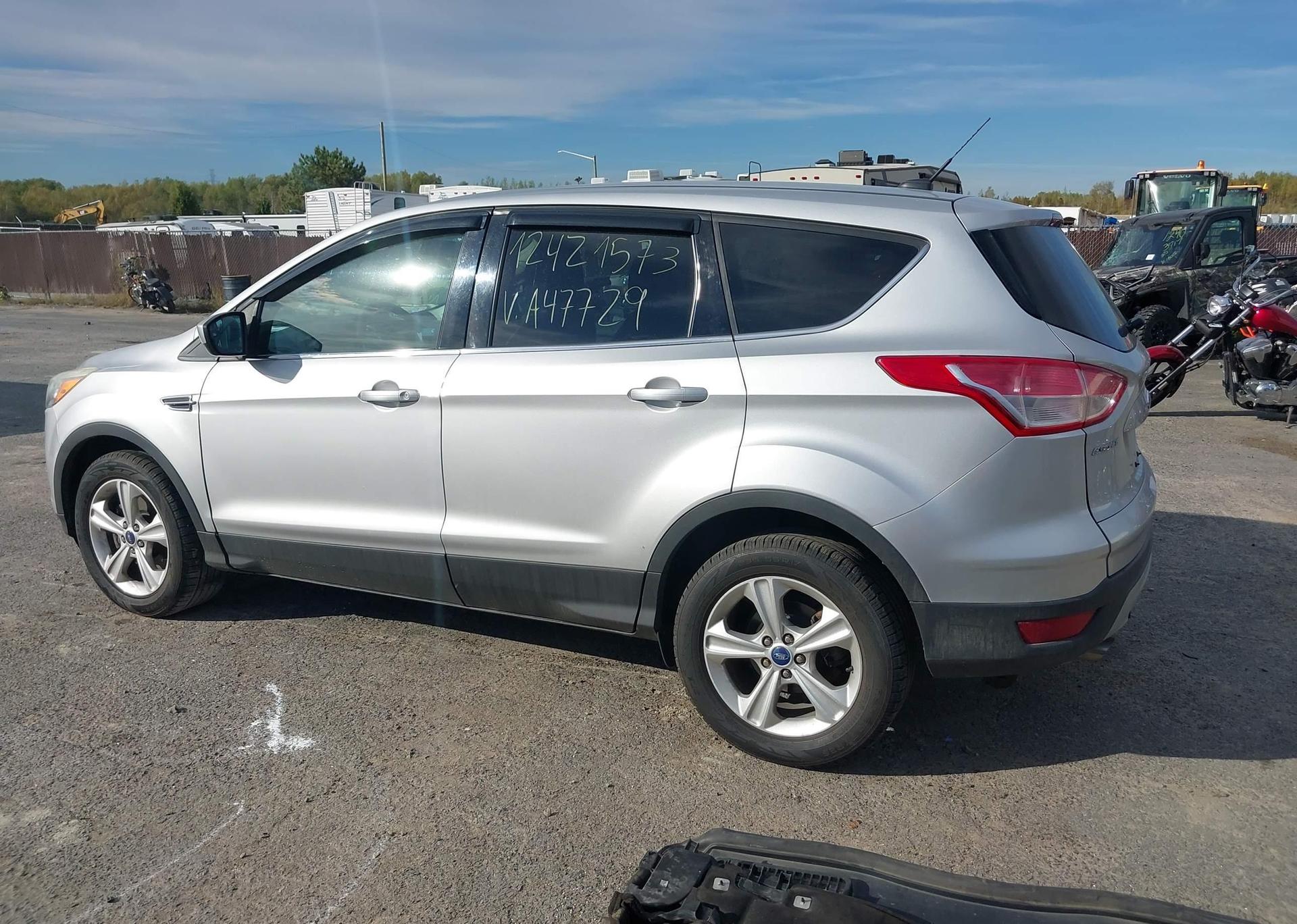 2014 FORD ESCAPE SE