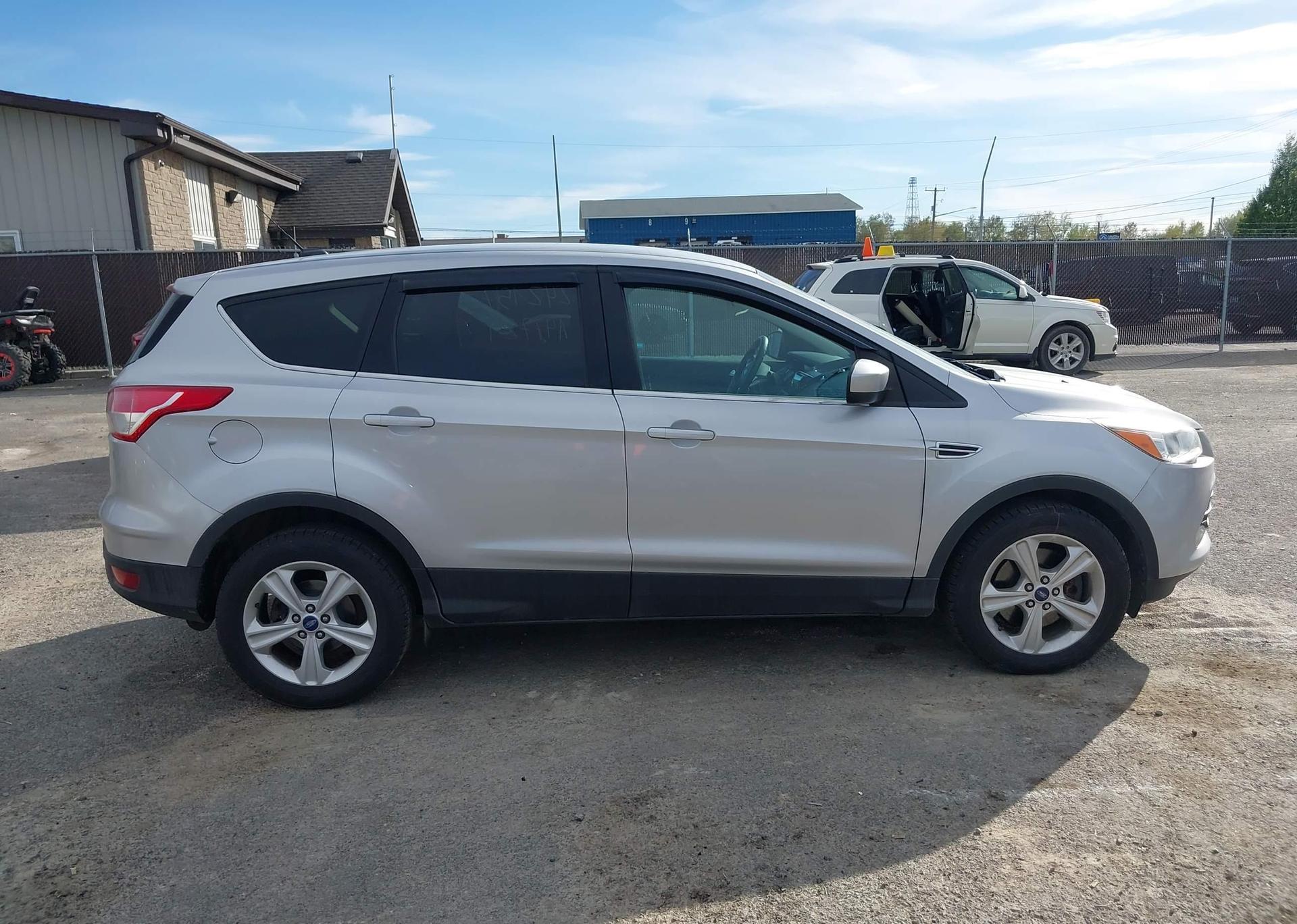 2014 FORD ESCAPE SE