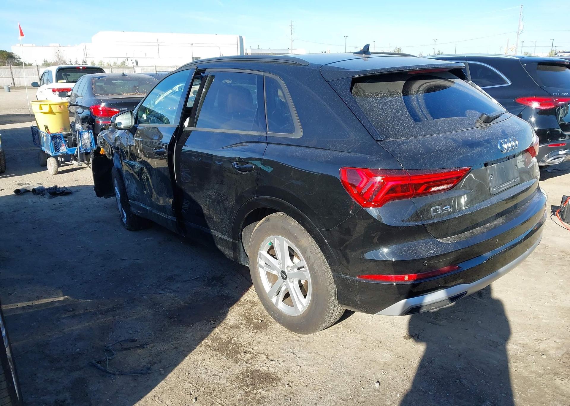 2023 AUDI Q3 40 KOMFORT