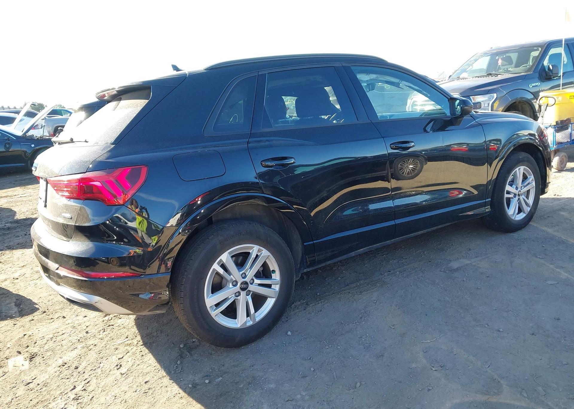 2023 AUDI Q3 40 KOMFORT