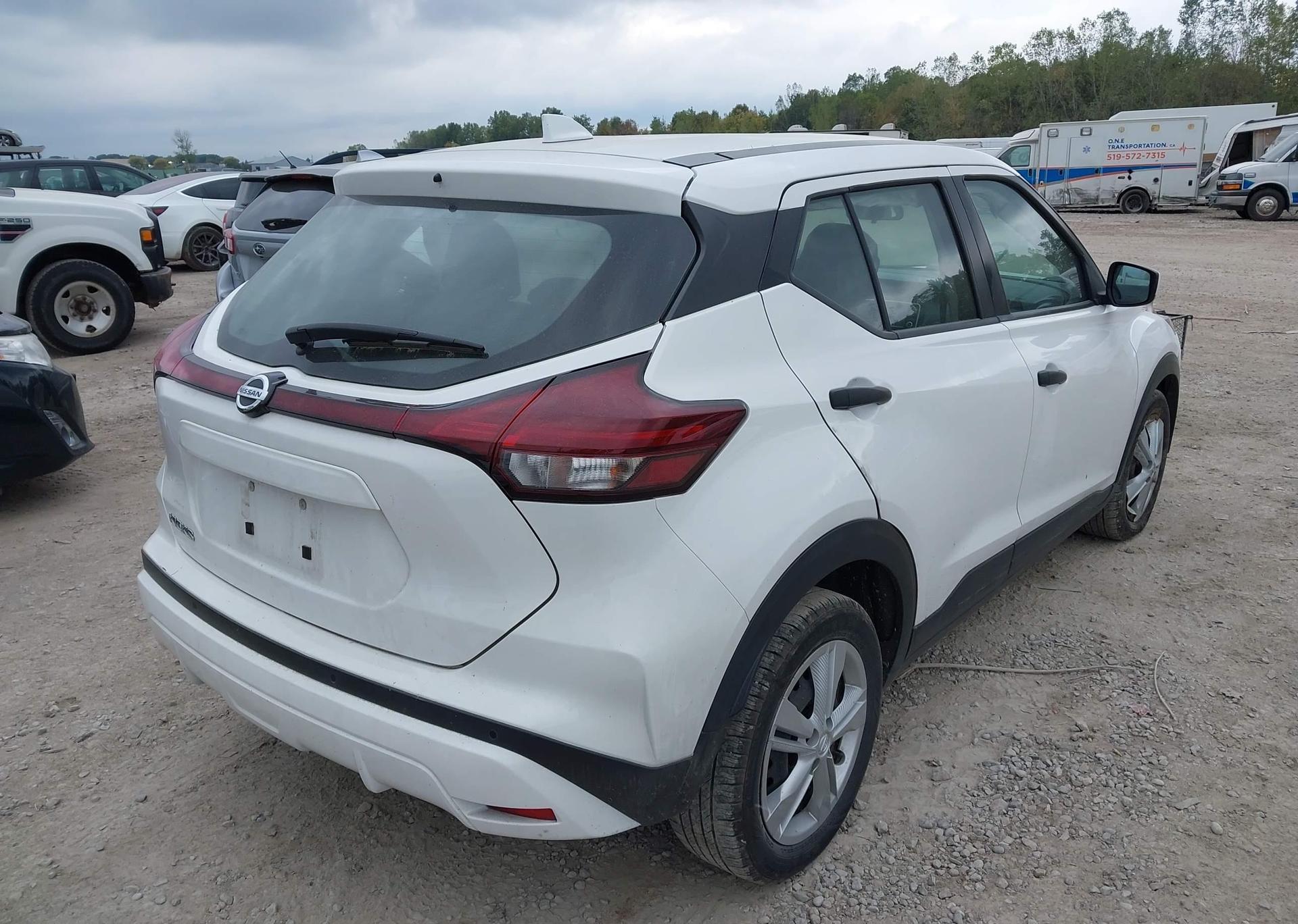 2021 NISSAN KICKS