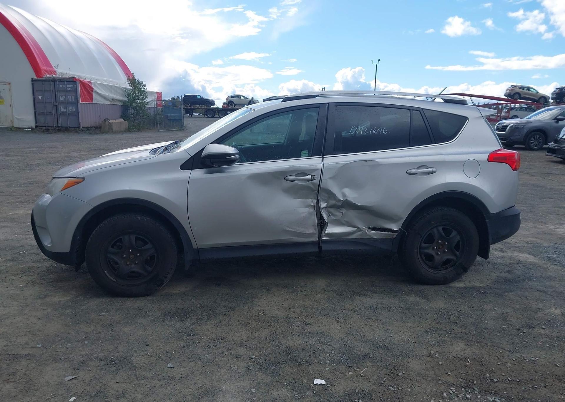 2015 TOYOTA RAV4 LE