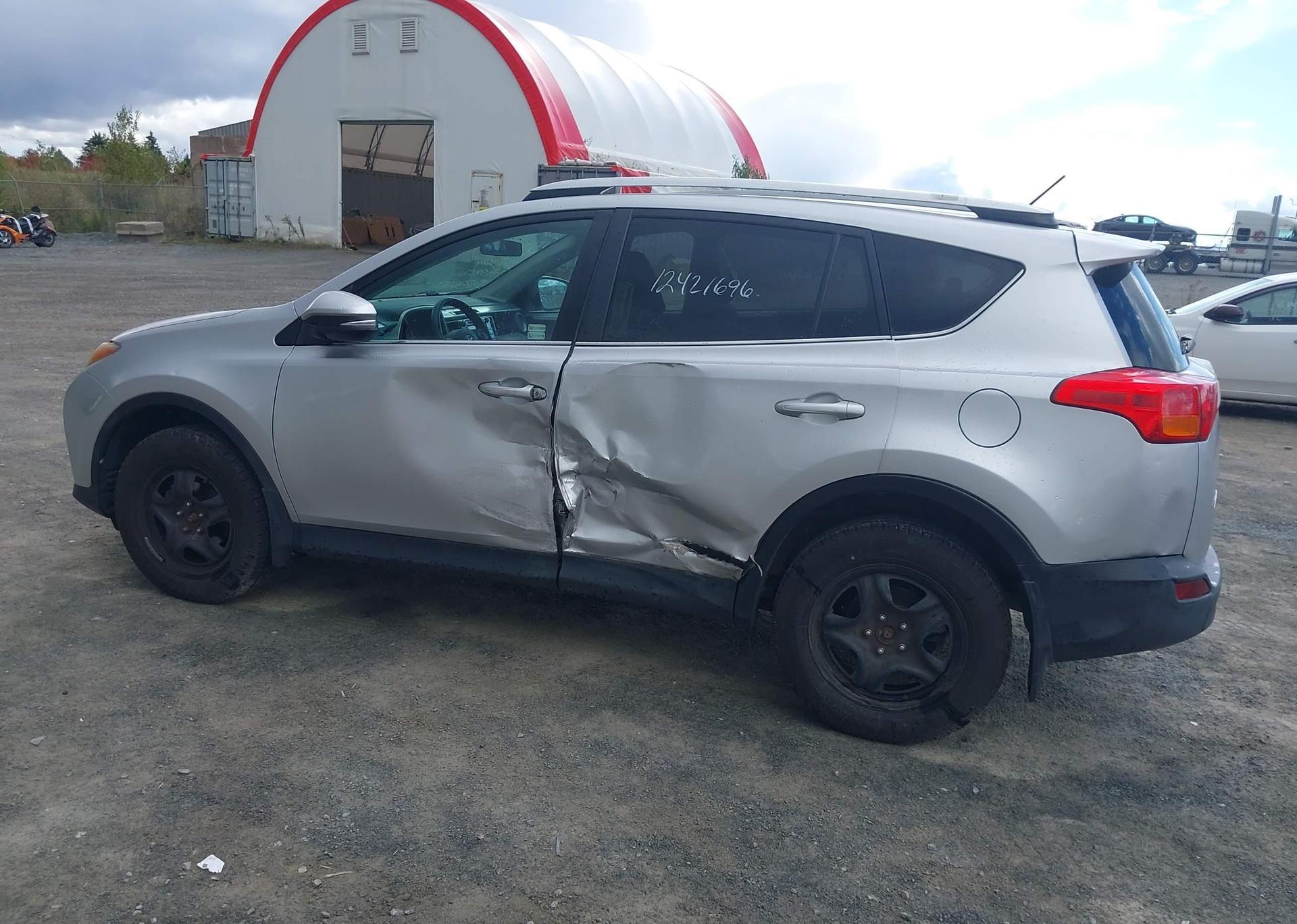 2015 TOYOTA RAV4 LE