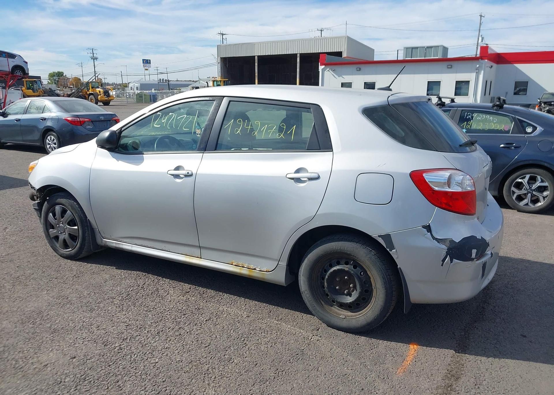 2011 TOYOTA MATRIX