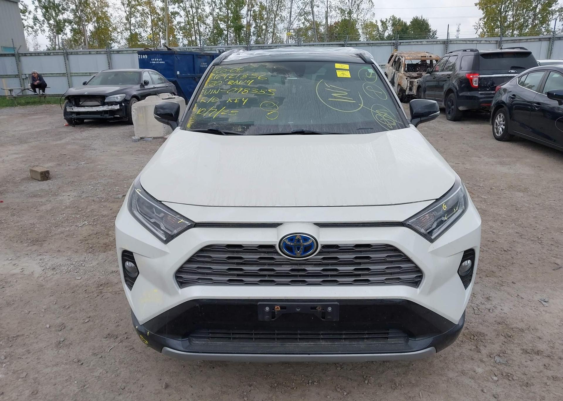 2020 TOYOTA RAV4 HYBRID XLE