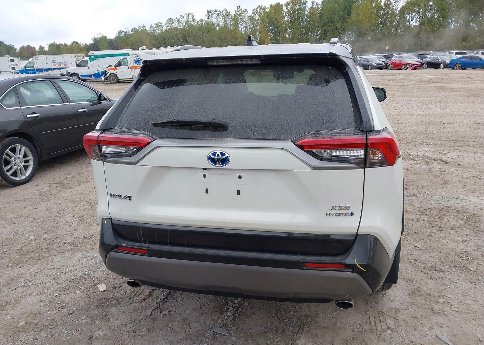 2020 TOYOTA RAV4 HYBRID XLE