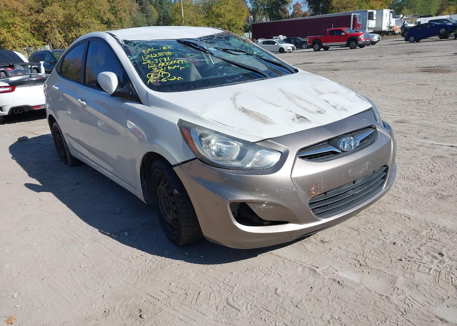 2012 HYUNDAI ACCENT