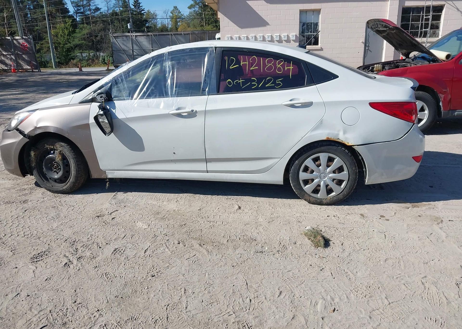 2012 HYUNDAI ACCENT